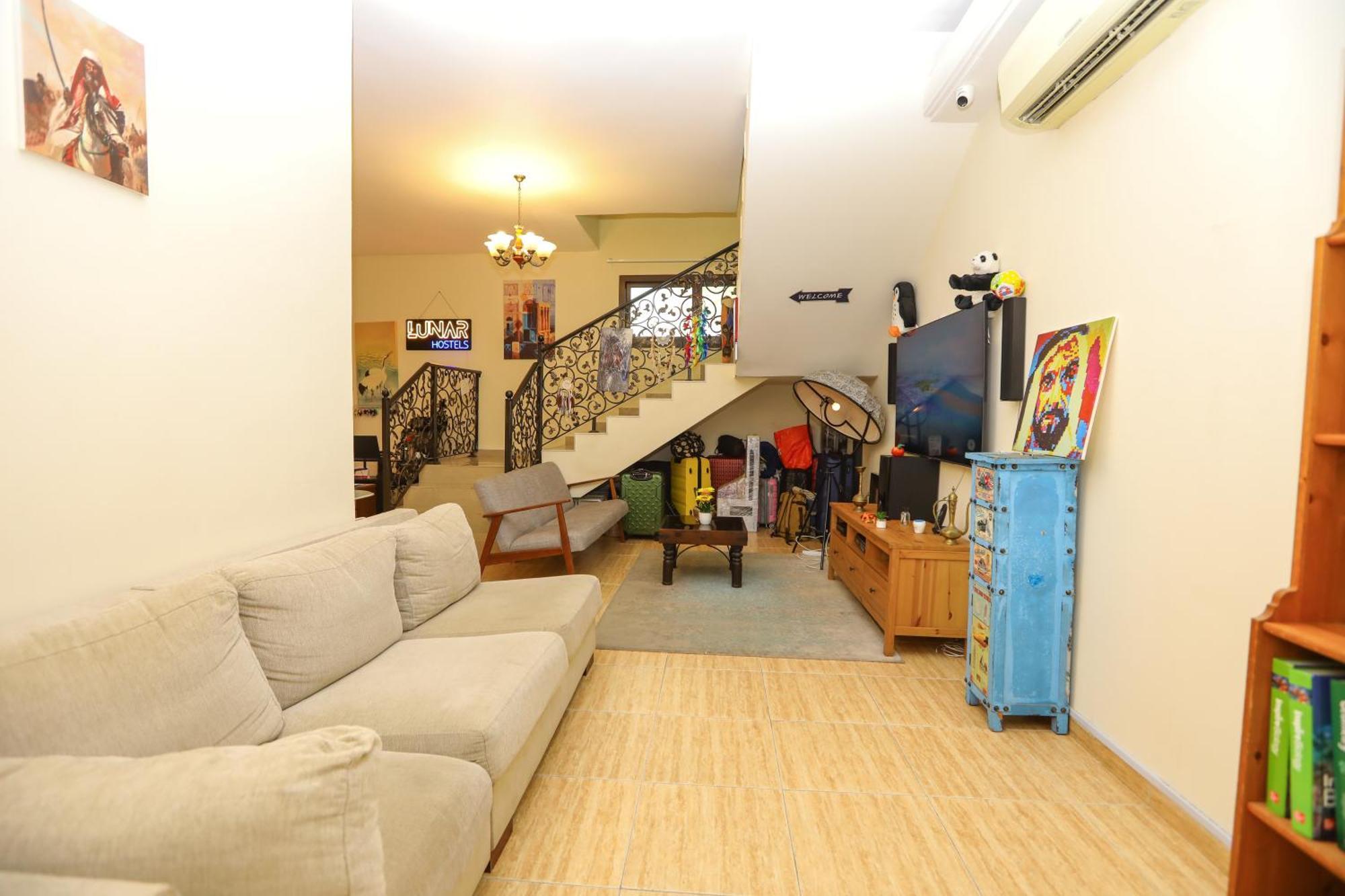 The Villa Hostel - By Lunar Αμπού Ντάμπι Εξωτερικό φωτογραφία